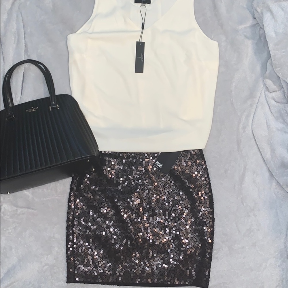 NWT PAIGE⭐️STUNNING⭐️BLACK SKIRT